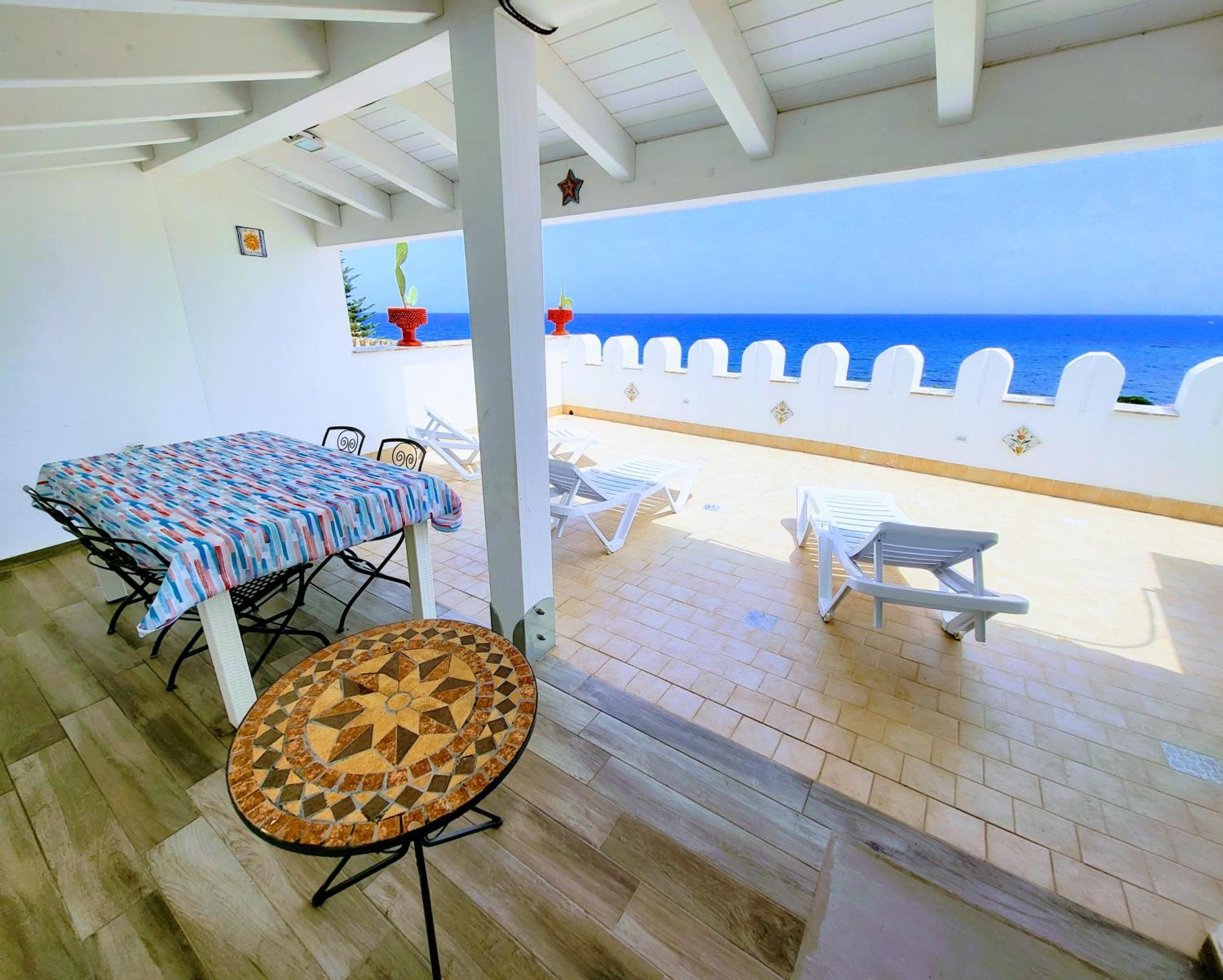 Appartamento Seafront House Gabbiano Azzurro Santa Flavia Esterno foto