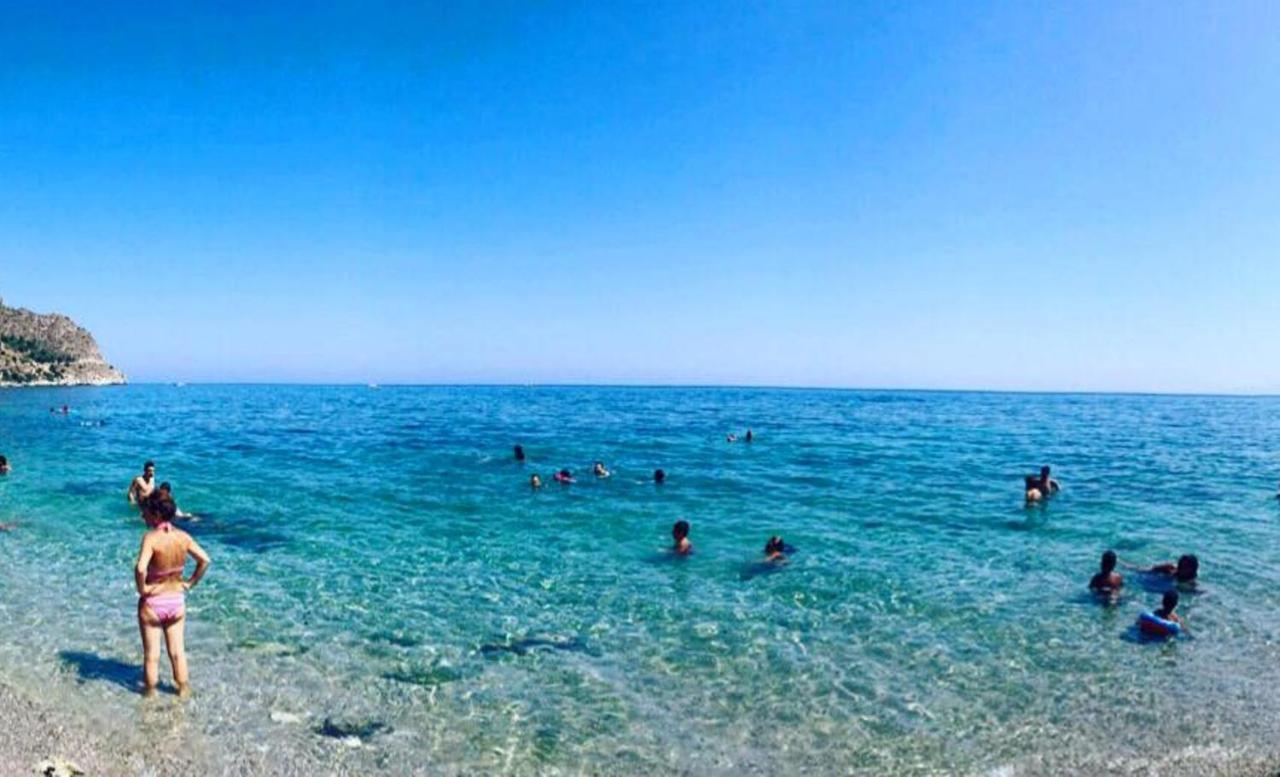 Appartamento Seafront House Gabbiano Azzurro Santa Flavia Esterno foto